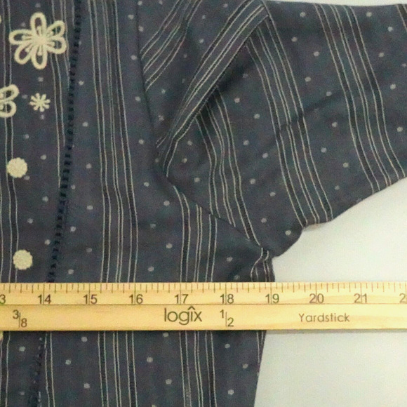 Women Top Medium Gray Lace Embroidered Babydoll Bell Sleeve Boho Chic Whimsigoth - Picture 15 of 16